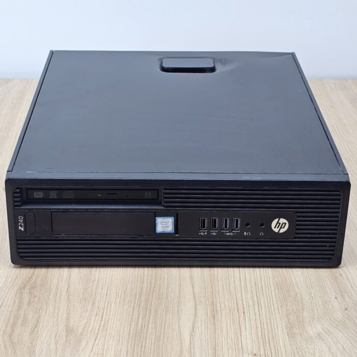 HP Z240 WORKSTATION SFF Unitate PC Second Hand, HP Z240 WORKSTATION SFF, Procesor E3 1225, Memorie RAM 8 GB, SSD 256 GB, Windows 10 Pro, DVD/RW - imagine 1